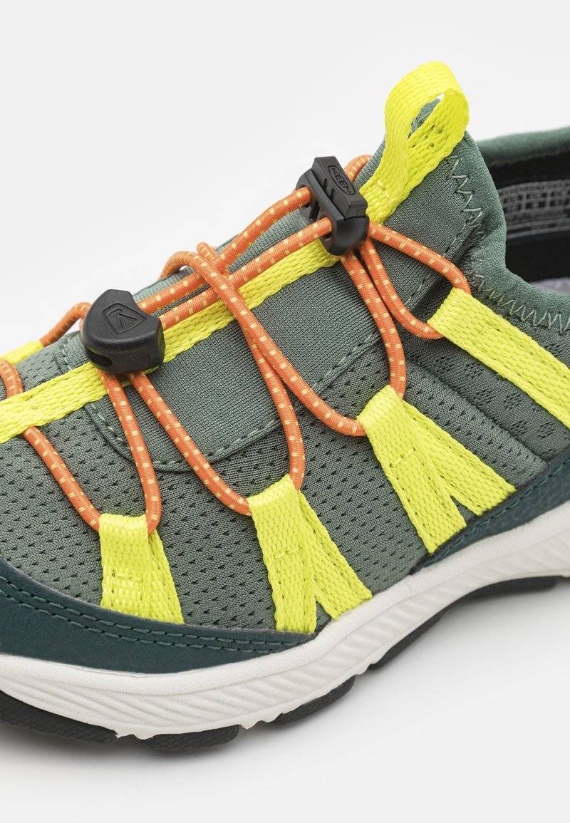 Keen Keen MOTOZOA UNISEX - Hiking shoes - green Preisnachlass
