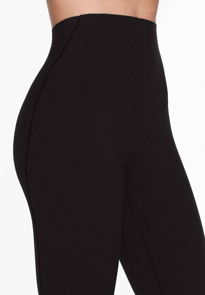 OYSHO OYSHO COMPRESSIVE WAIST CONTROL ANKLE-LENGTH - Leggings - black Cyber Monday