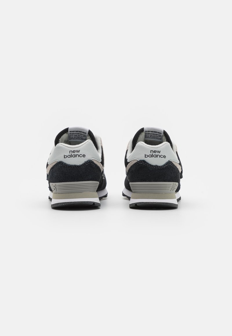 New Balance New Balance 574 UNISEX - Trainers - black Bis zu 50% Rabatt