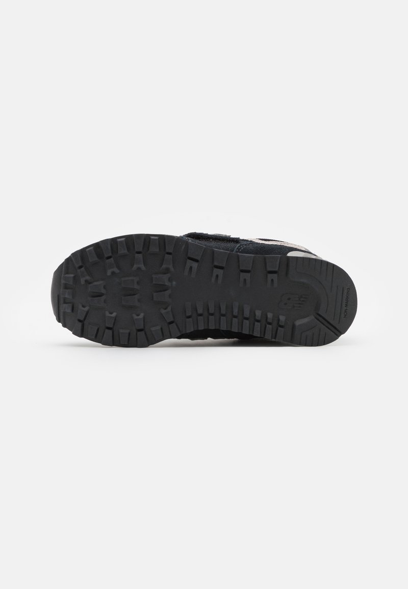 New Balance New Balance 574 UNISEX - Trainers - black Bis zu 50% Rabatt