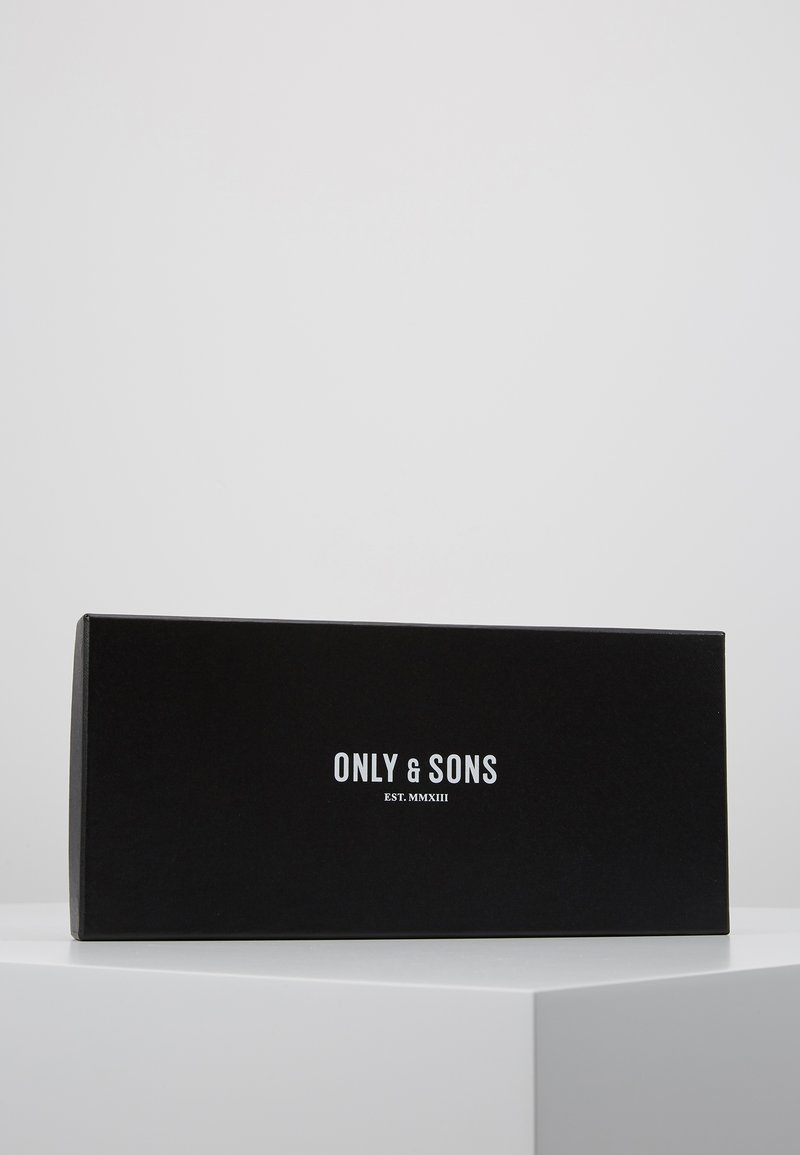 Only & Sons Only & Sons ONSBOWTIE SUSPENDER UNISEX SET - Bow tie - black Begrenztes Angebot