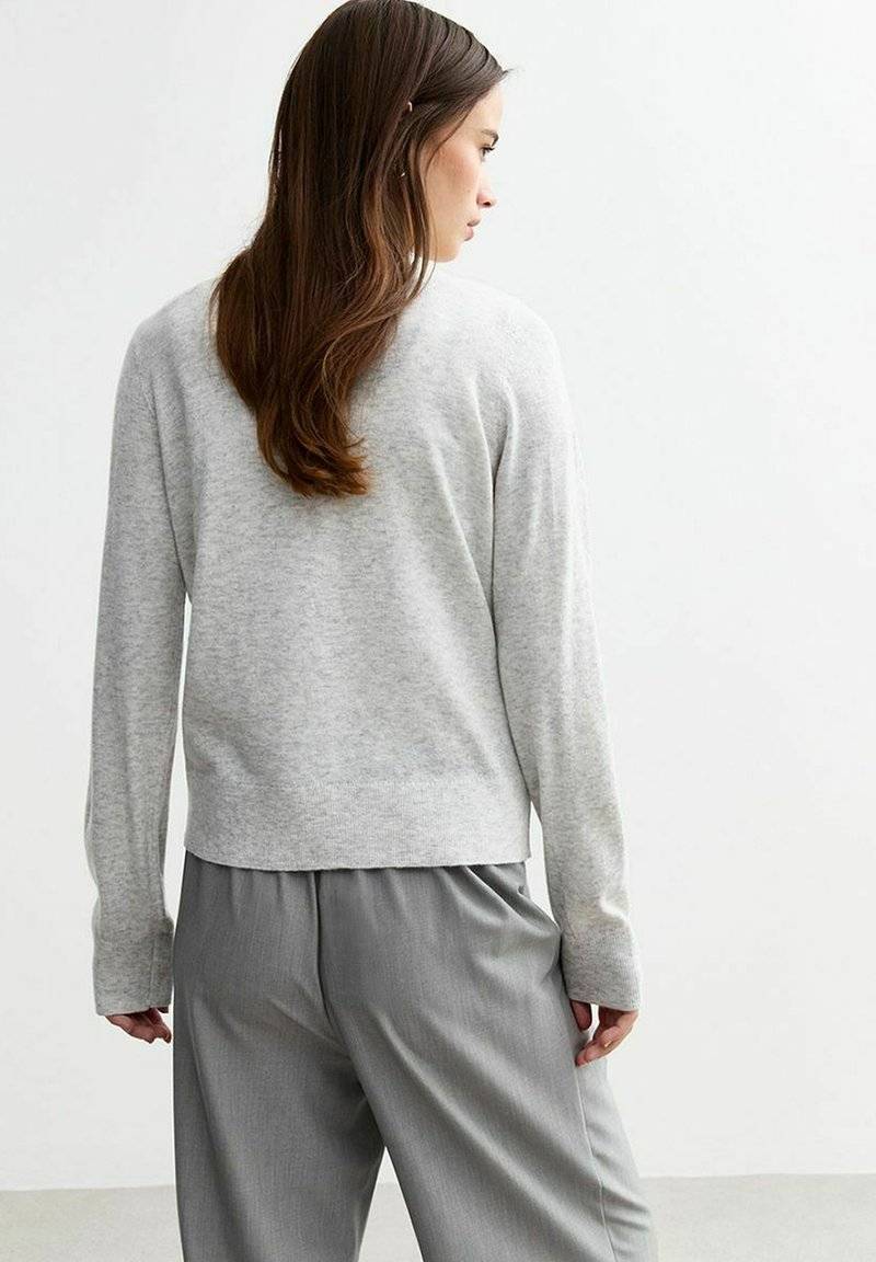 New Look New Look CREW NECK - Cardigan - pale grey Saisonschlussverkauf
