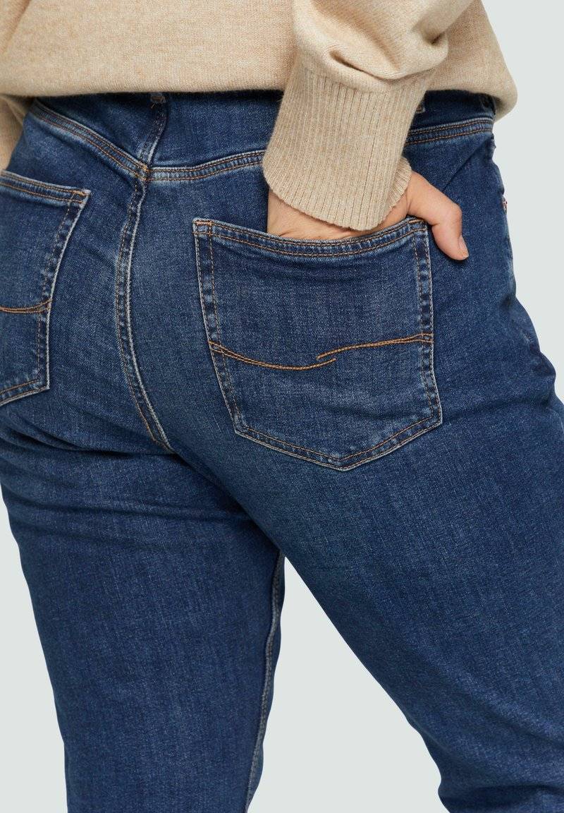 QS QS CURVY MID - Slim fit jeans - blau Weihnachtsangebot
