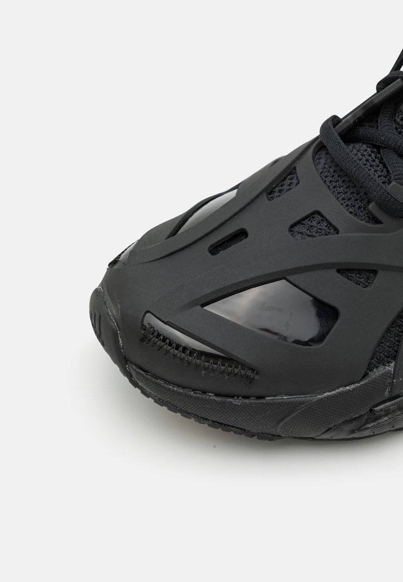 adidas by Stella McCartney adidas by Stella McCartney ADIDAS BY STELLA MCCARTNEY SOLAR GLIDE - Competition running shoes - core black Preisnachlass