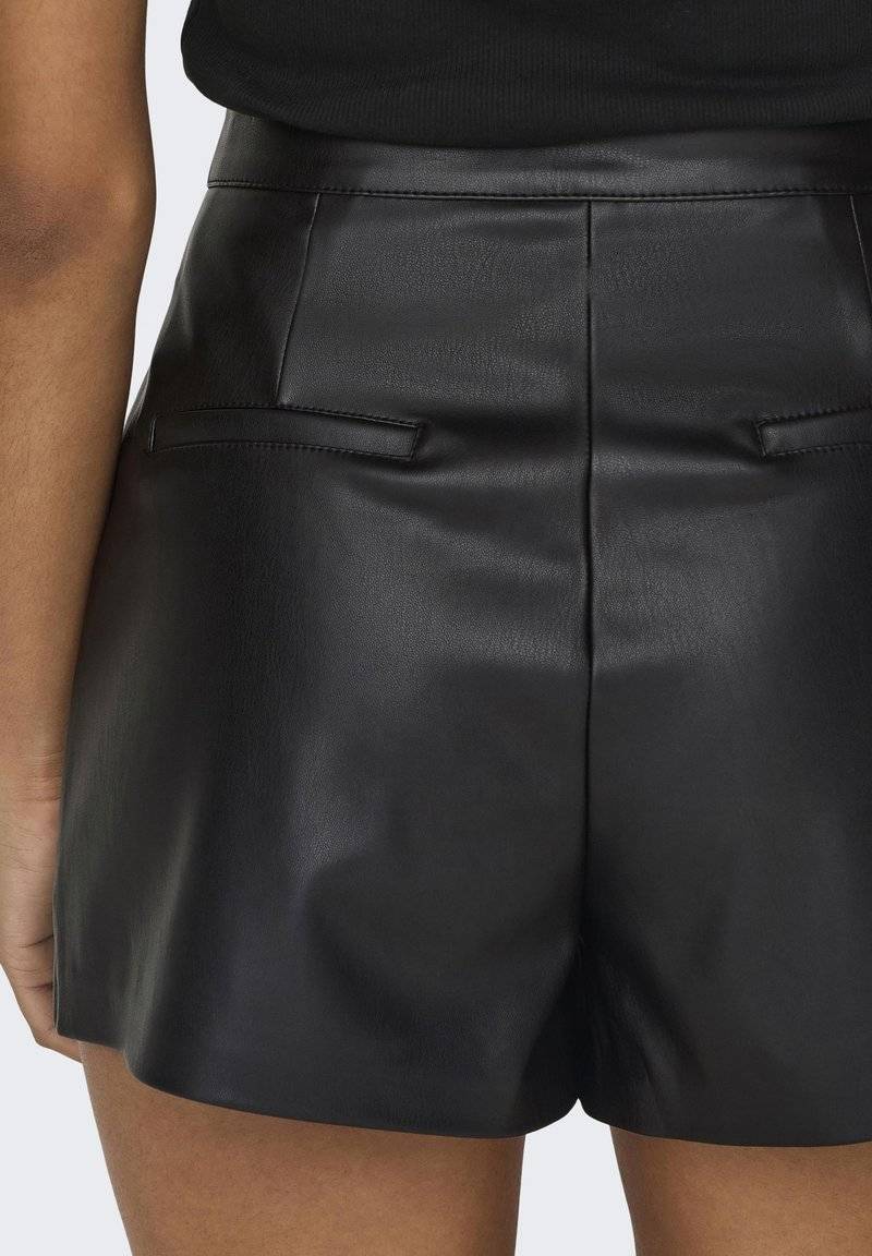 ONLY ONLY ONLTRICIA OTW NOOS - Shorts - black Kauf eins, bekomm eins gratis
