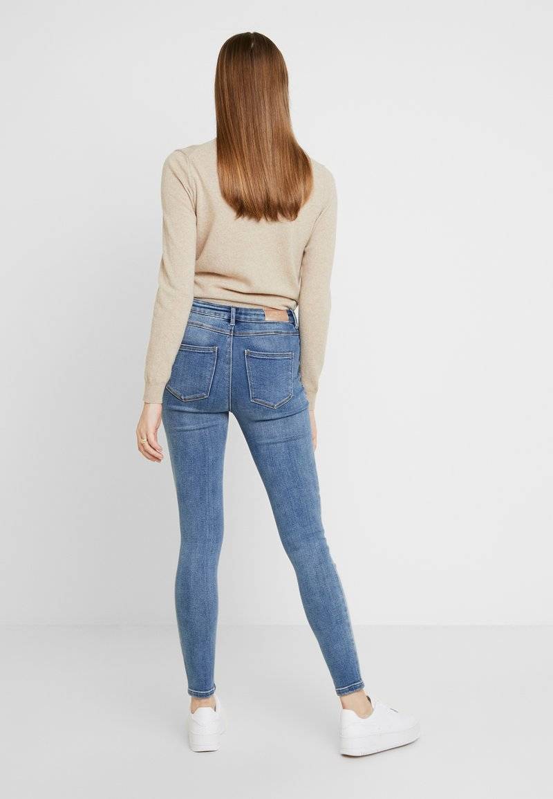 ONLY ONLY ONLMILA - Jeans Skinny Fit - medium blue denim Bis zu 60% Rabatt