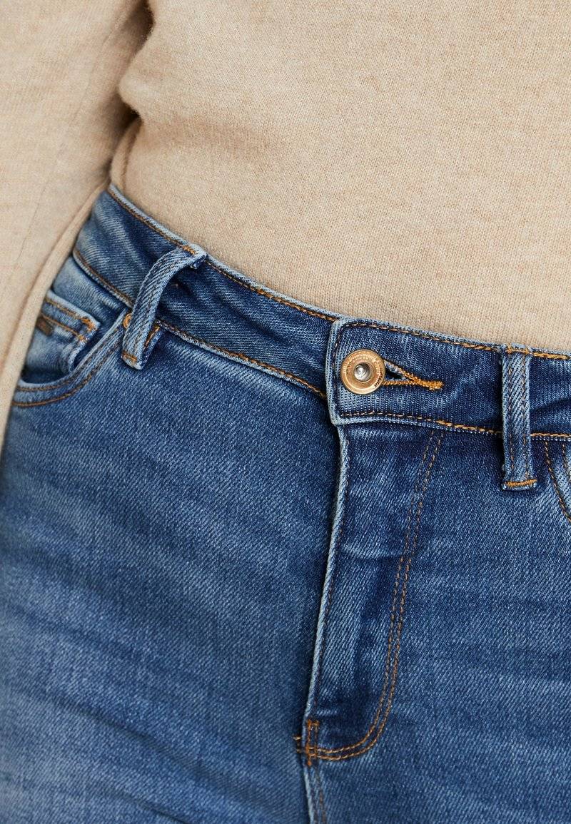 ONLY ONLY ONLMILA - Jeans Skinny Fit - medium blue denim Bis zu 60% Rabatt