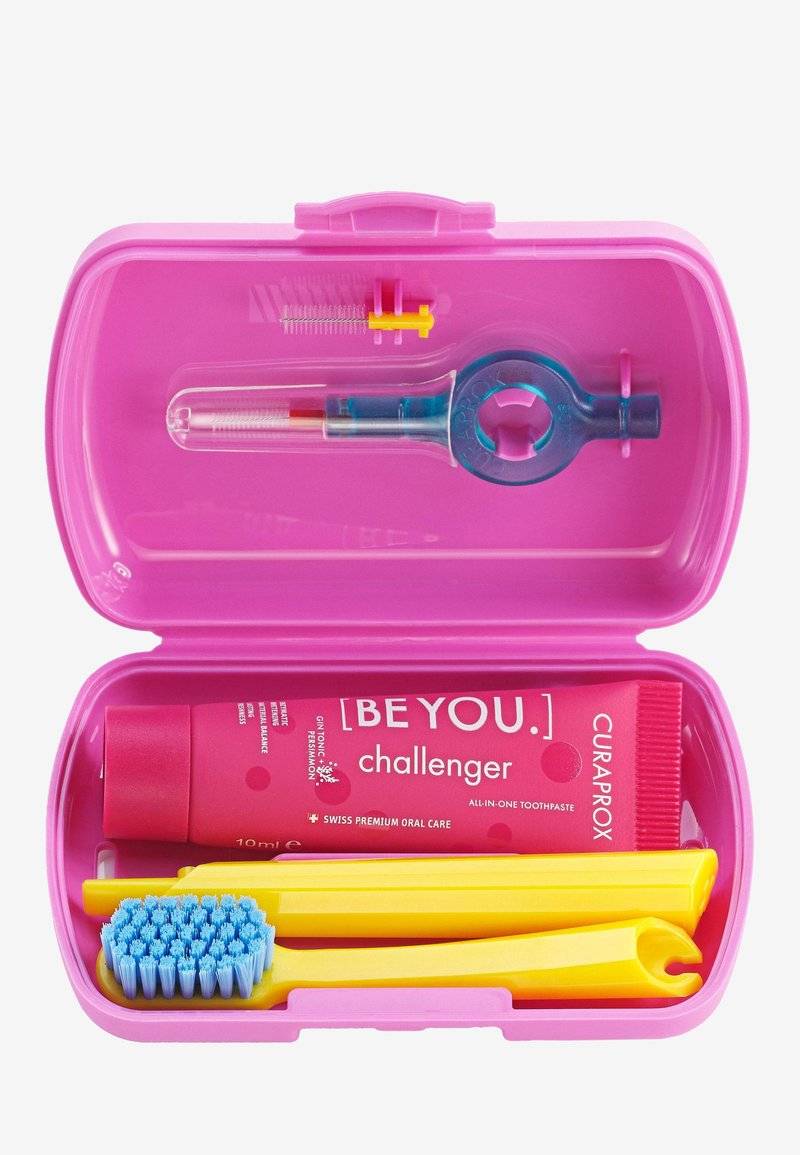 Curaprox Curaprox TRAVEL SET - Bath and body set - pink Black Friday