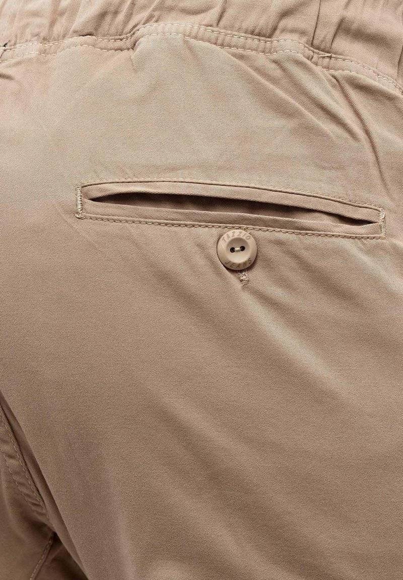 Tazzio Tazzio Cargo trousers - beige Tiefpreis